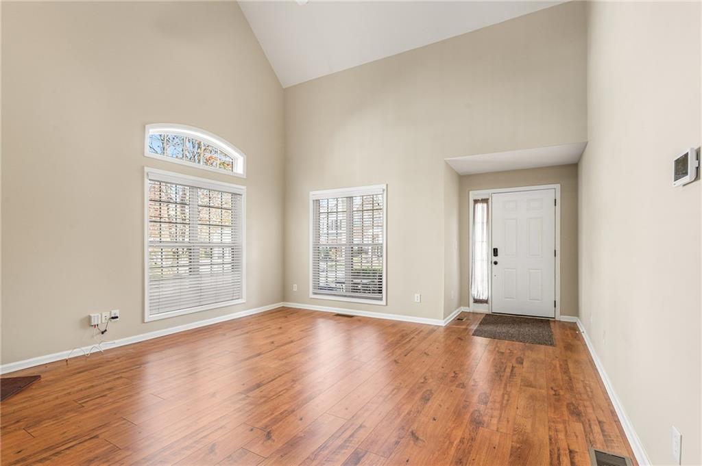 Townhomes at Eastlake Summergrove - Residential