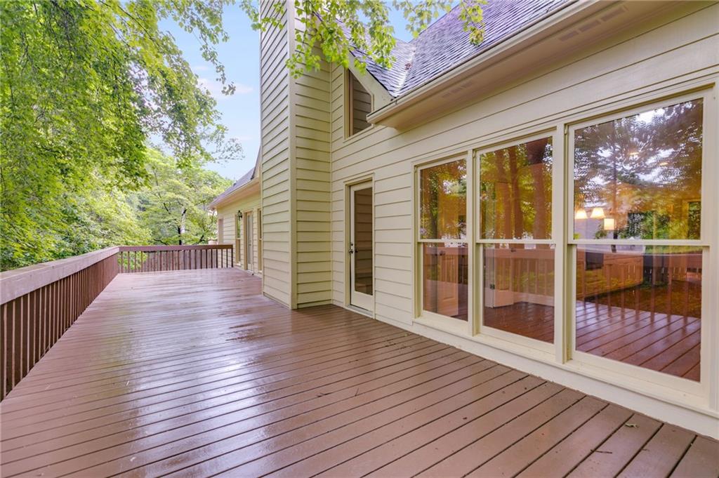 9395 Clublands Drive, Alpharetta, Georgia image 37