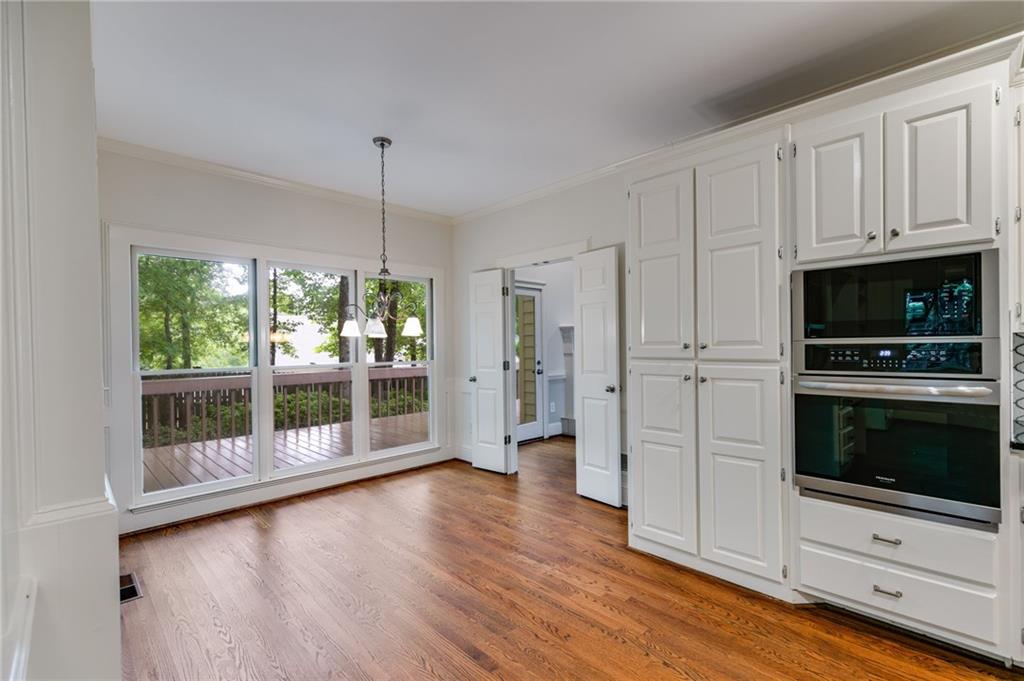 9395 Clublands Drive, Alpharetta, Georgia image 17
