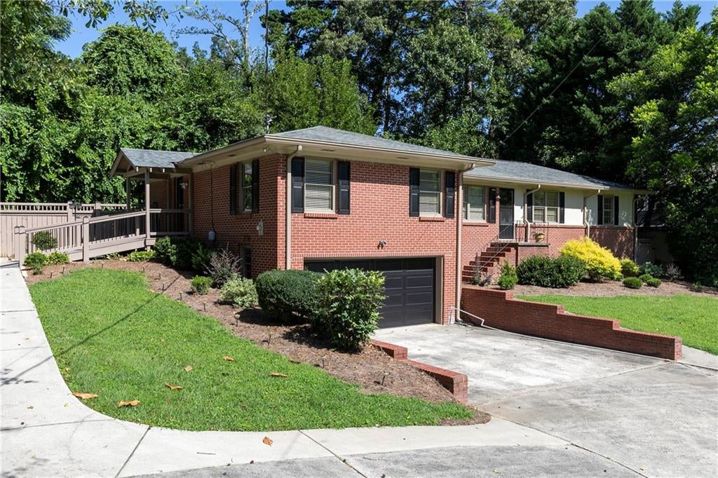 2133 Sandy Plains Road