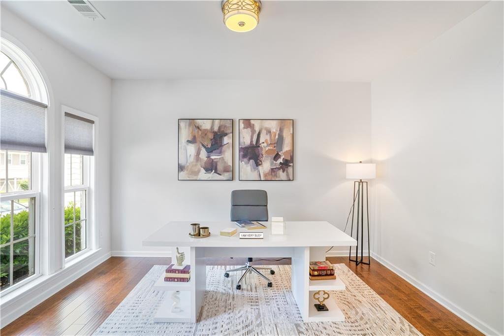 667 Creswell Park