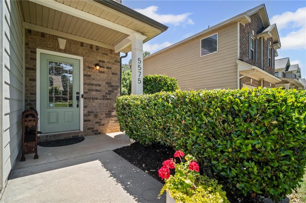 5575 Hedge Brook Drive