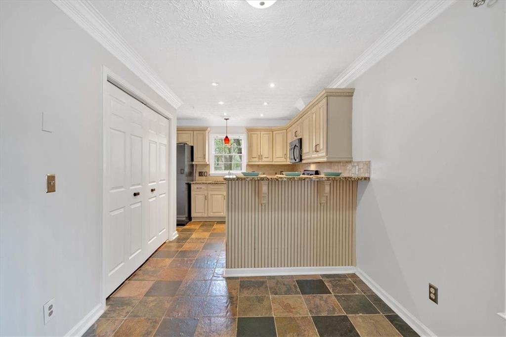 3075 Camden Way, Alpharetta, Georgia image 10