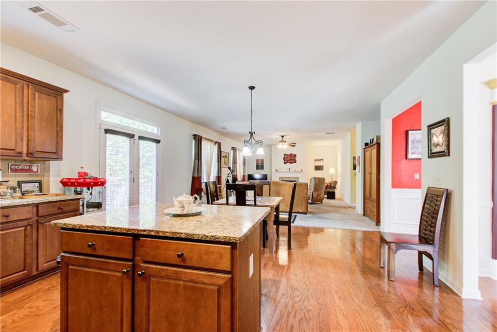 1250 Edgebrook Lane, Snellville, Georgia image 16