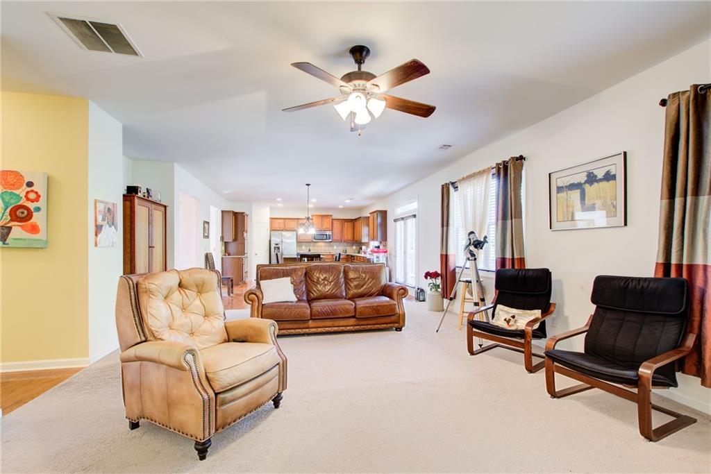 1250 Edgebrook Lane, Snellville, Georgia image 19