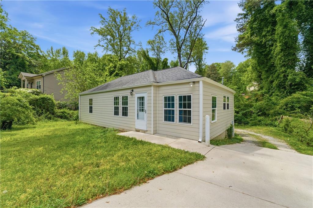 254 Pauladean Circle SE