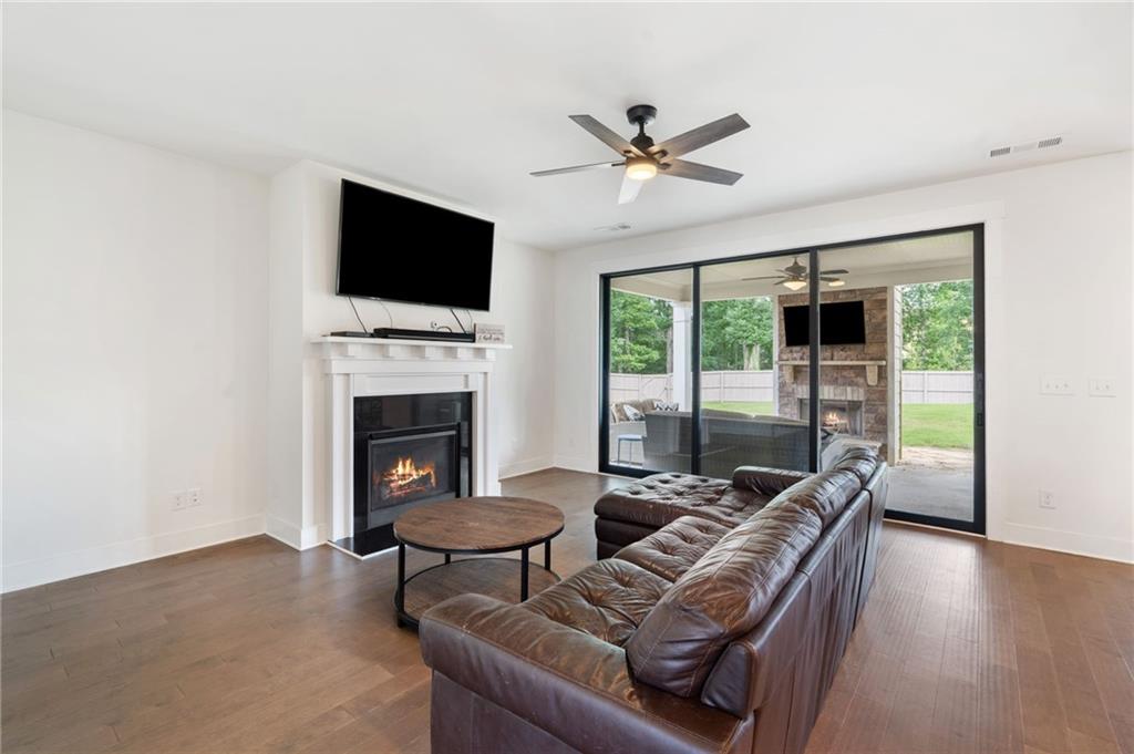2453 Oxenwood Drive SW