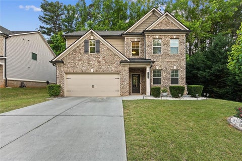 Homes For Sale - 3195 Cherrychest Way<br/> Snellville, GA 30078
