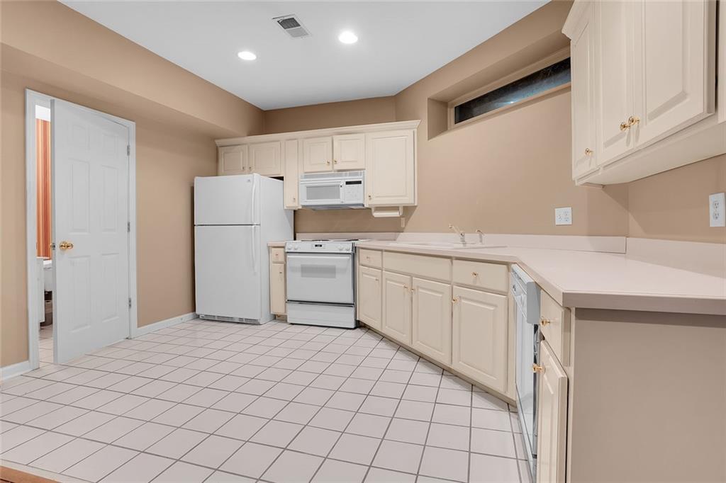 WATERFORD GREEN - Residential