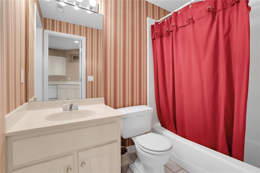 WATERFORD GREEN - Residential