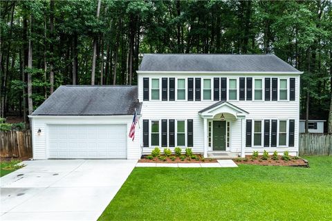 Homes For Sale - 4220 Mary Court<br/> Gwinnett County, Peachtree Corners, GA 30092