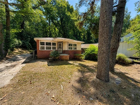 Homes For Sale - 223 Childs Drive<br/> Atlanta, GA 30314