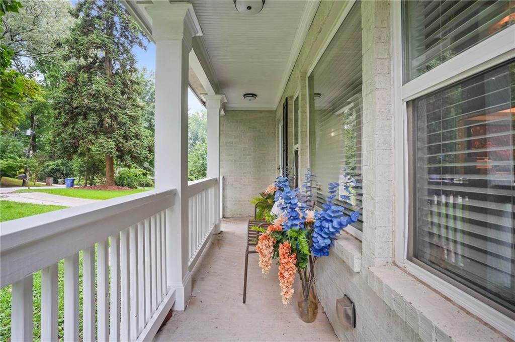 1273 Boulevard Lorraine SW