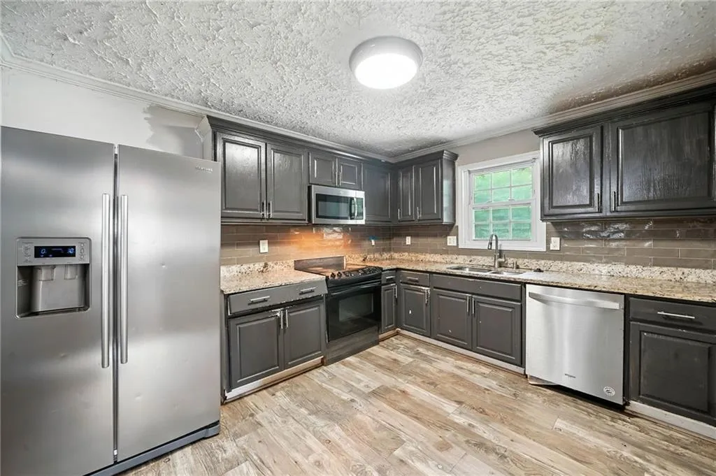 Austell, Georgia 30168, United States, 3 Bedrooms Bedrooms, ,2 BathroomsBathrooms,Residential,Active,187472