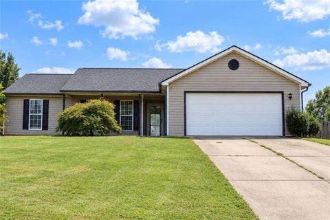 Homes For Sale - 485 Raymond Drive<br/> Barrow County, Winder, GA 30680
