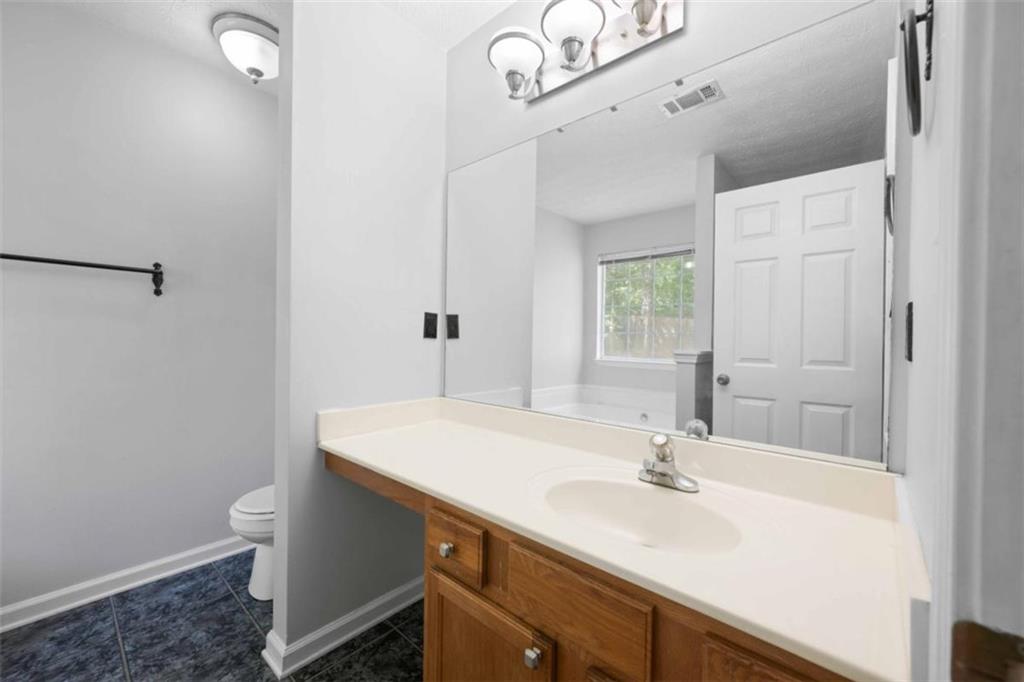 648 Bellingham Drive, Sugar Hill, Georgia image 11