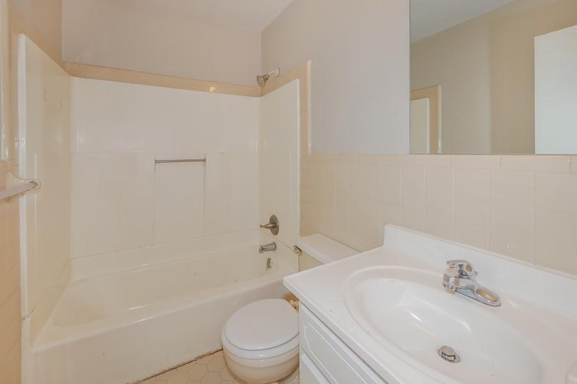 6575 Wendell Circle, Morrow, Georgia image 6