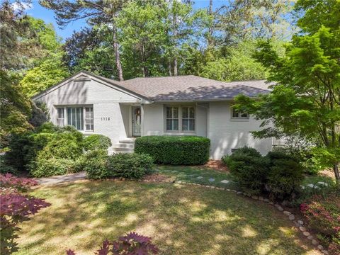 Photo of 1116 Citadel Drive NE, Atlanta, GA 30324 (MLS # 7754068)