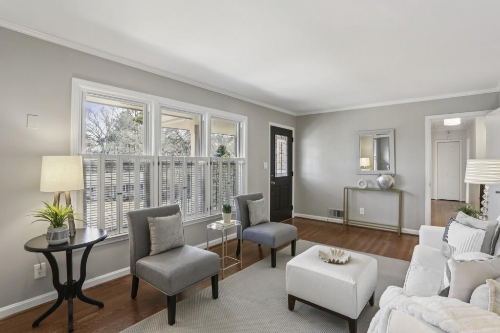 2736 Hunting Hill Lane