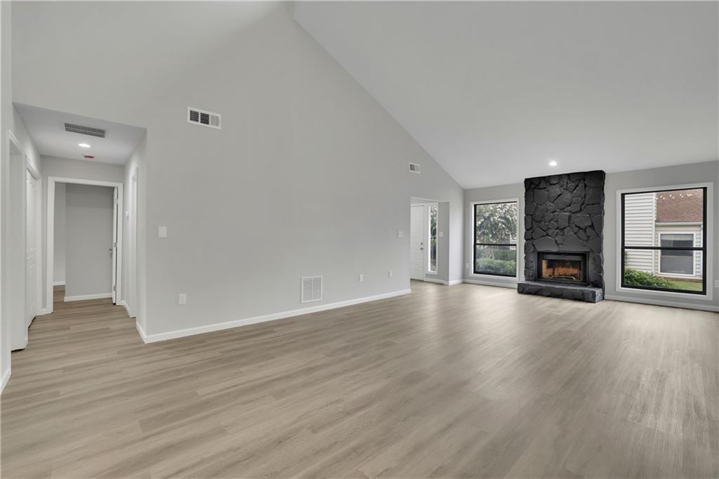 833 Serramonte Drive