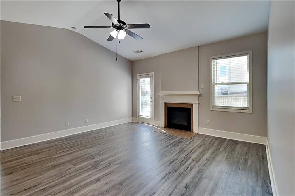 5145 Roseman Trail