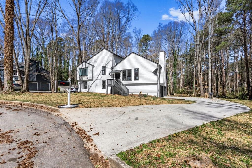 5017 Tanaga Court, Stone Mountain, Georgia image 3