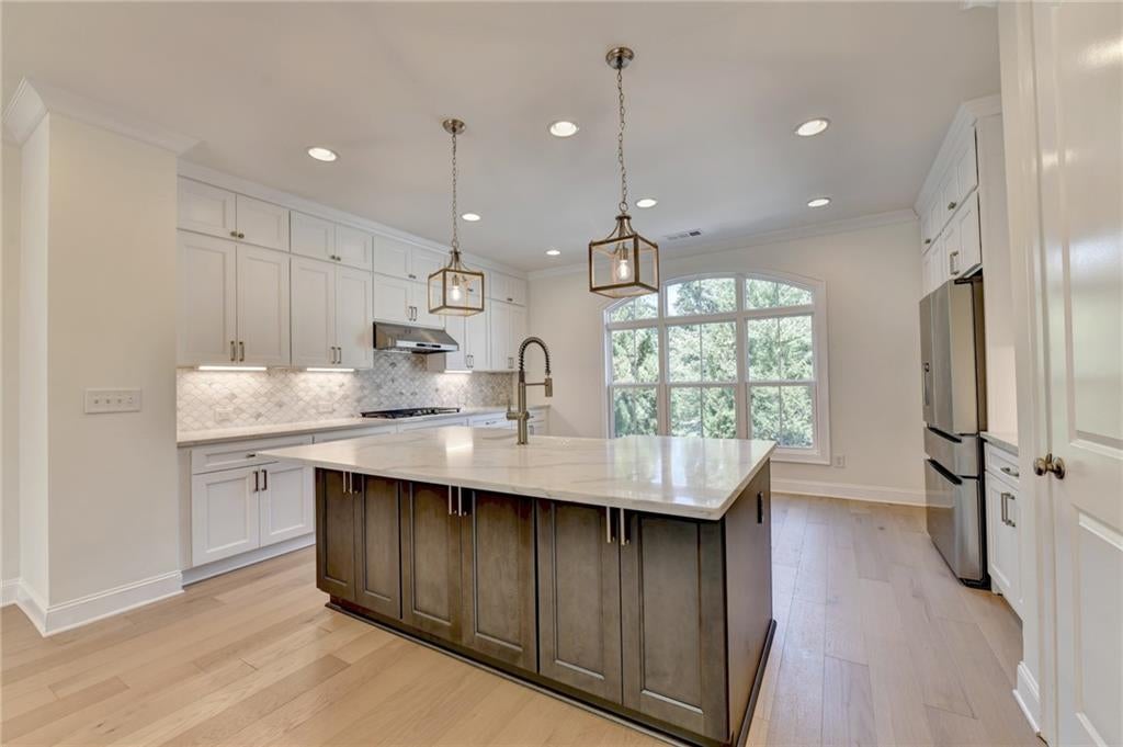 1701 Kenstone Walk