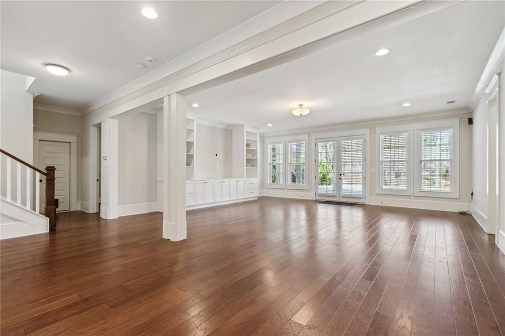 FIVE LAKESIDE - Residential Lease