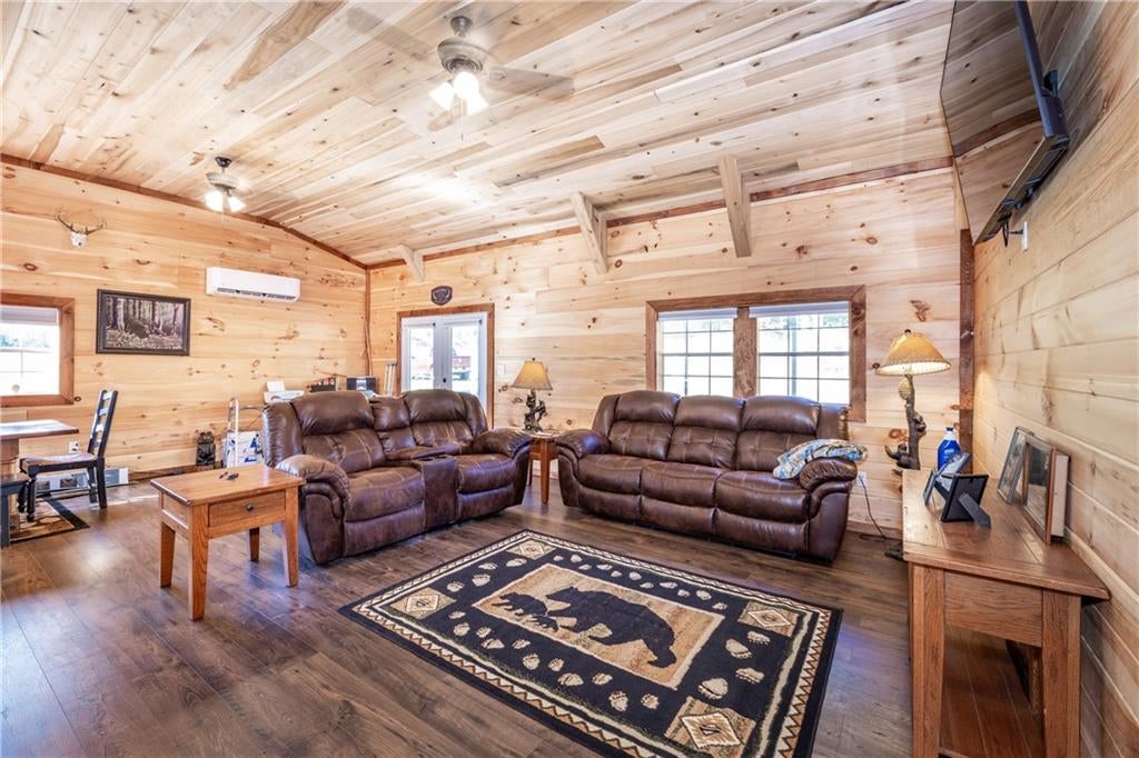 7930 Henderson Mountain Road
