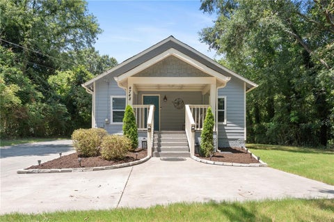 Homes For Sale - 4748 Fowler Circle<br/> Acworth, GA 30101