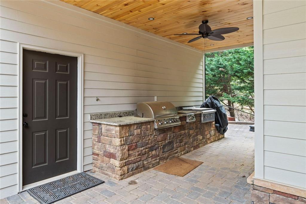 5527 Little River Circle