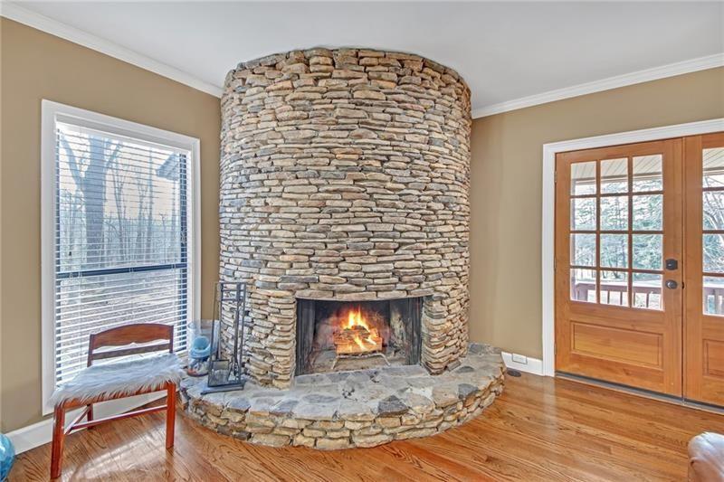 3916 Loch Highland Pass, Roswell, Georgia image 6