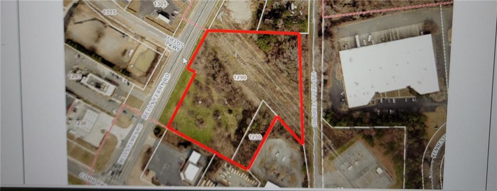Great prime location land for developments of shopping center, warehouse, industrial, multi-units and more. Next to
Ameris Bank, Across from McDonalds, and few feet away from intersection of Cobb Park way and Bells Ferry Road.