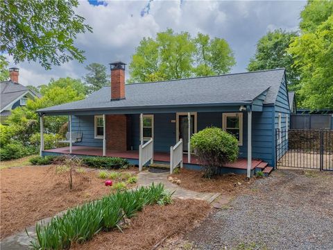 Homes For Sale - 4490 Dallas Street<br/> Acworth, GA 30101