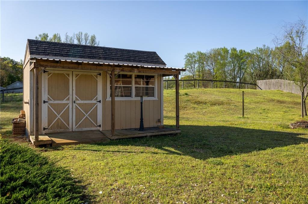 705 Arden Drive, Winder, Georgia image 5