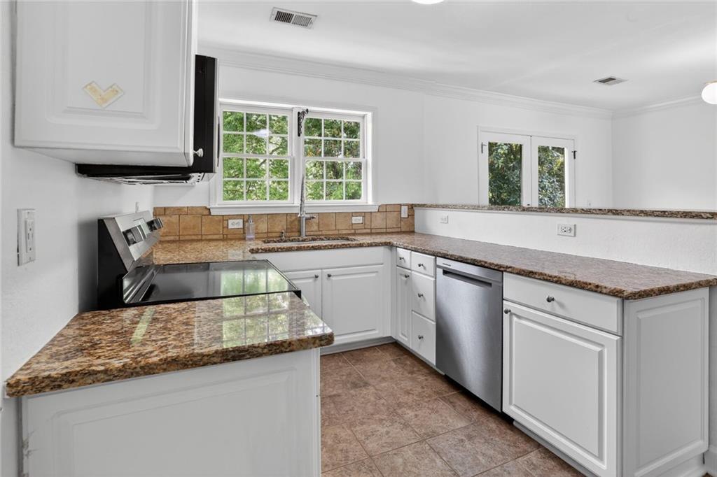 115 Peachtree Memorial Drive NW C4