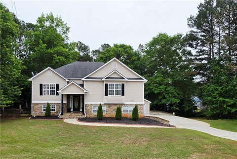 Homes For Sale - 1005 Creek Run Place<br/> Temple, GA 30179