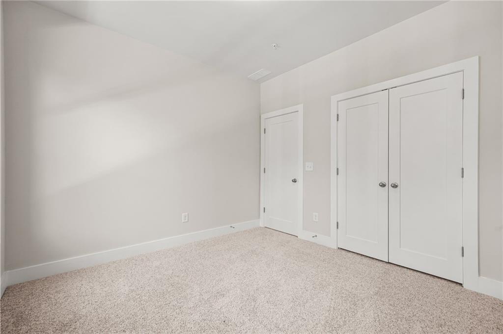 ROWAN WALK - Residential Lease