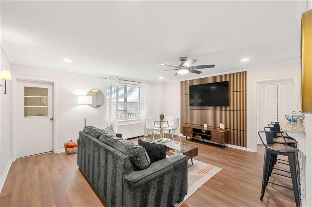 300 Peachtree Street 14H