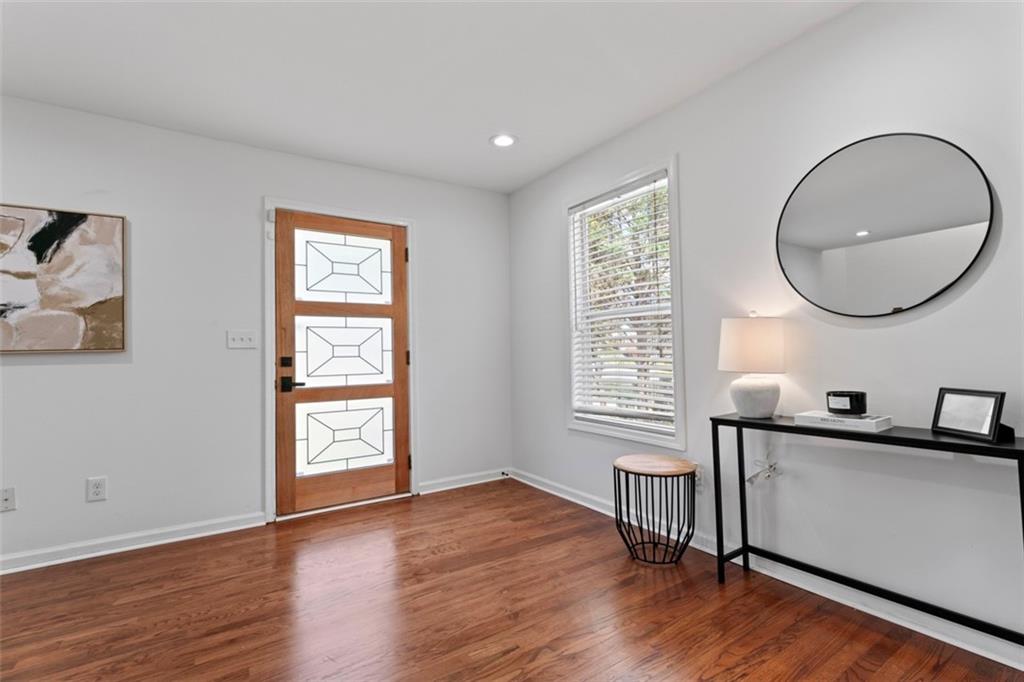 382 Deckner Avenue SW