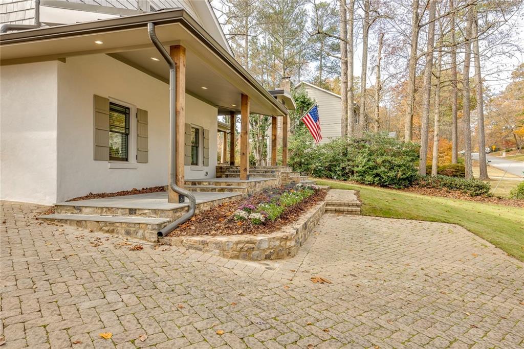 5361 Seaton Way, Dunwoody, Georgia image 3