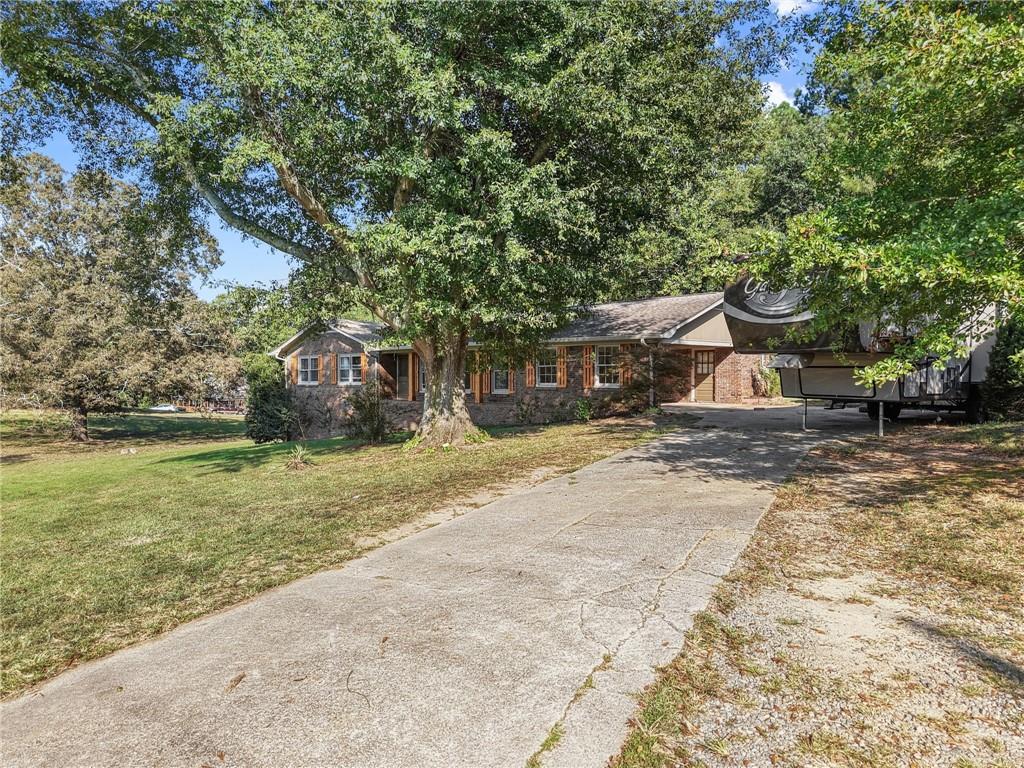 3675 Roy Parks Road