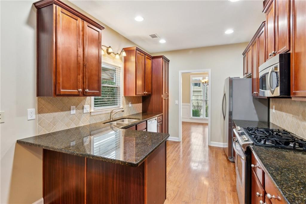 830 Village Manor Place, Suwanee, Georgia image 7
