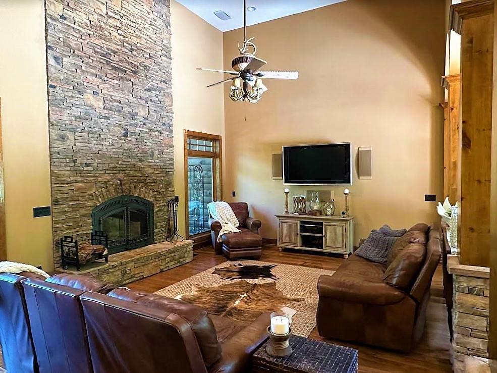 Ellenwood/Private Estate - Residential