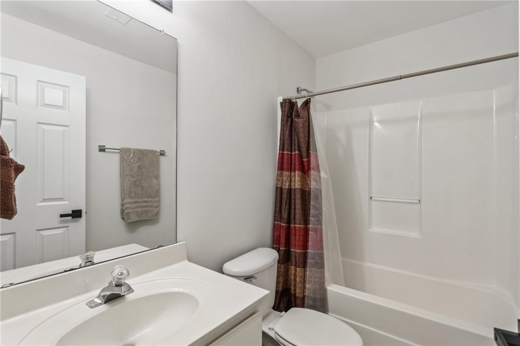 209 Courtland Oaks Drive, Marietta, Georgia image 36