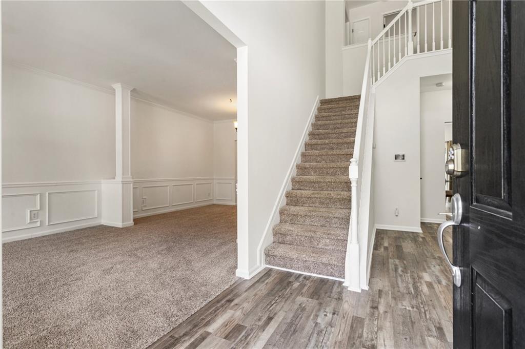209 Courtland Oaks Drive, Marietta, Georgia image 6