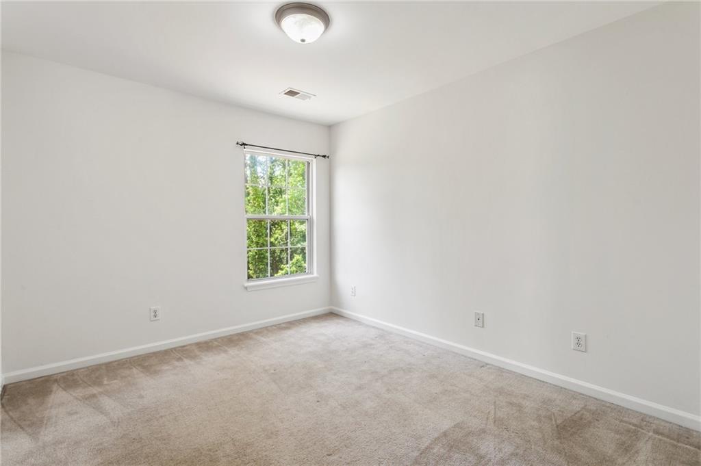 209 Courtland Oaks Drive, Marietta, Georgia image 33