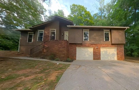 Homes For Sale - 920 New Hope Road<br/> Atlanta, GA 30311