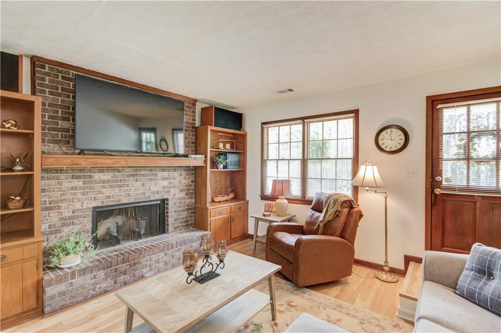 4241 Friar Tuck Lane, Buford, Georgia image 8