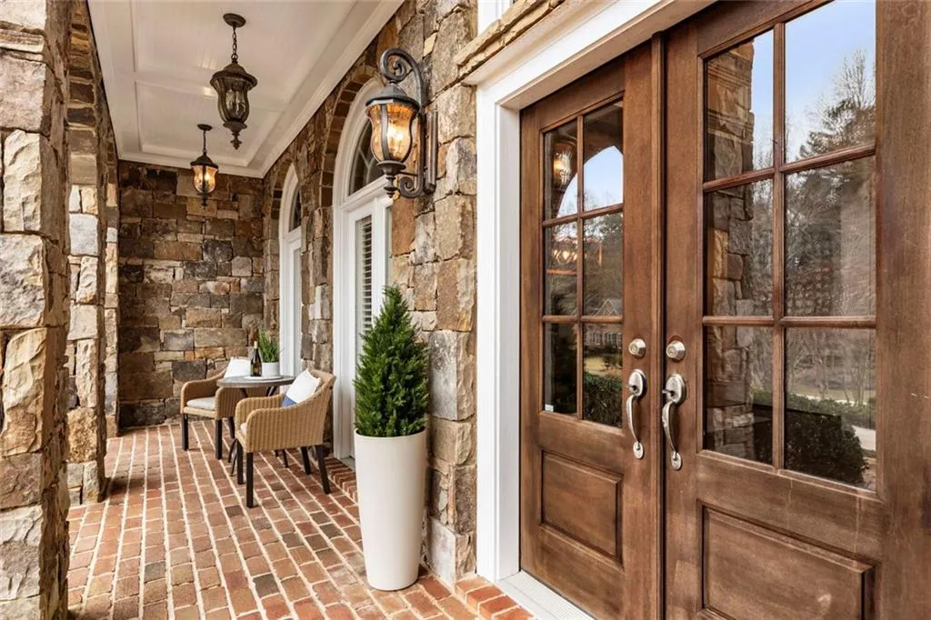 Milton, Georgia 30004, United States, 5 Bedrooms Bedrooms, ,6 BathroomsBathrooms,Residential,Active,247643